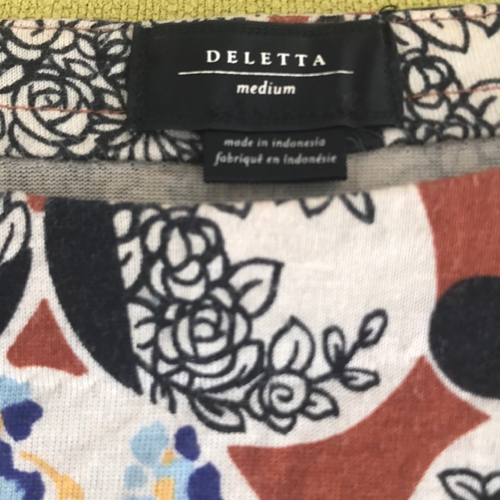 Printed Ruffle Sleeve Top - Picture 6 of 7